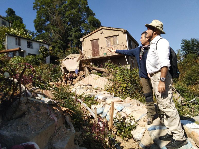 Edificio distrutto da un fenomeno di crollo in roccia - foto William Frodella