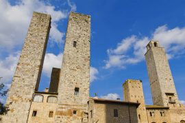 Torri di San Gimignano. Archivio fotografico 123rf.com - Riproduzione riservata foto art rischio sismico