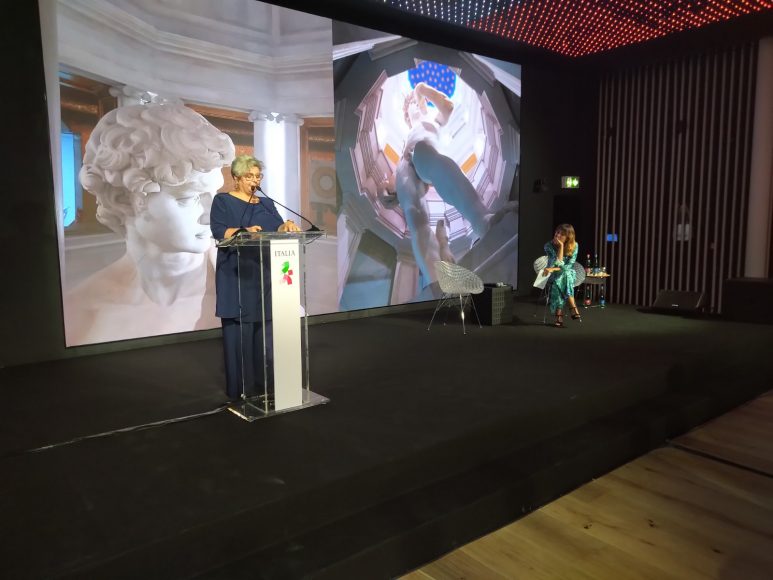 Grazia Tucci interviene presso il Padiglione Italia all'Expo Dubai