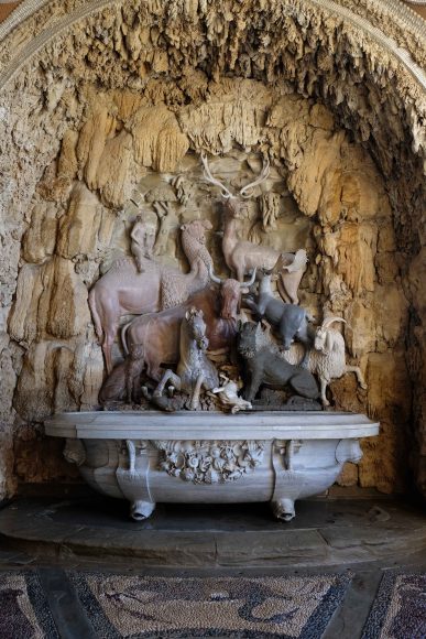 La Grotta degli animali della Villa medicea di Castello