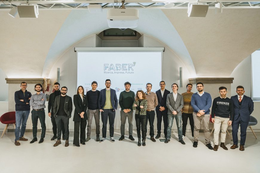 I ricercatori Unifi vincitori del bando Faber 2022 e i rappresentanti delle aziende che li accoglieranno