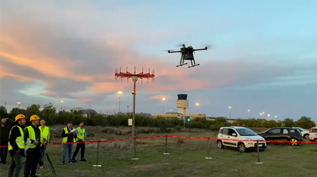 Un momento dell'esercitazione all'aeroporto di Olbia