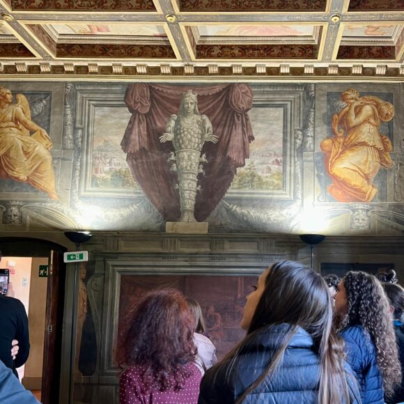 Gli studenti di Master Museo Italia durante un sopralluogo al Museo di Casa Vasari
