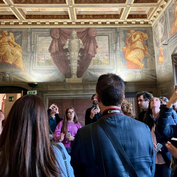 Gli studenti di Master Museo Italia durante un sopralluogo al Museo di Casa Vasari