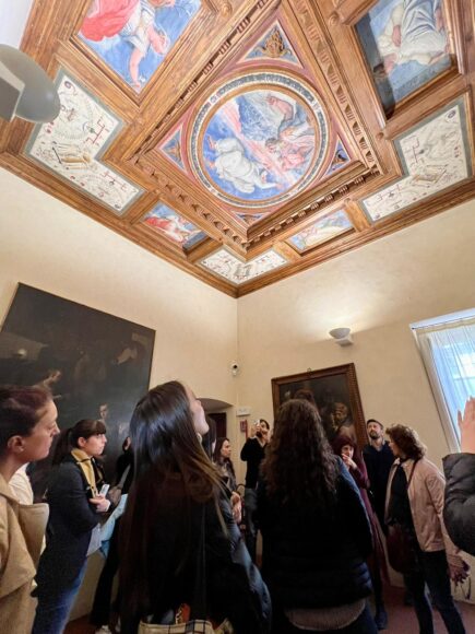 Gli studenti di Master Museo Italia durante un sopralluogo al Museo di Casa Vasari