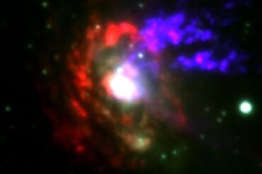 Immagine RGB della galassia Circinus (Foto European Southern Observatory)