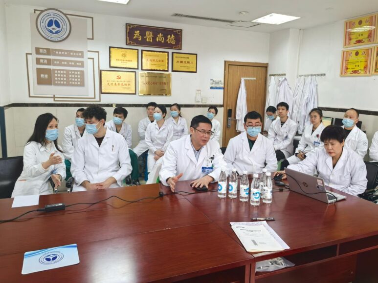 Gli studenti del DSMC accolti dalla delegazione cinese a Chongqing