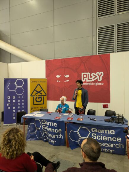 Lo stand del GiX al Play Festival del Gioco che si è tenuto a Bologna (6)
