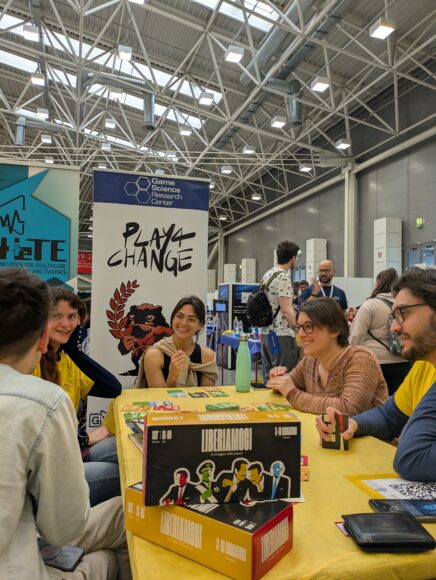 Lo stand del GiX al Play Festival del Gioco che si è tenuto a Bologna (7)