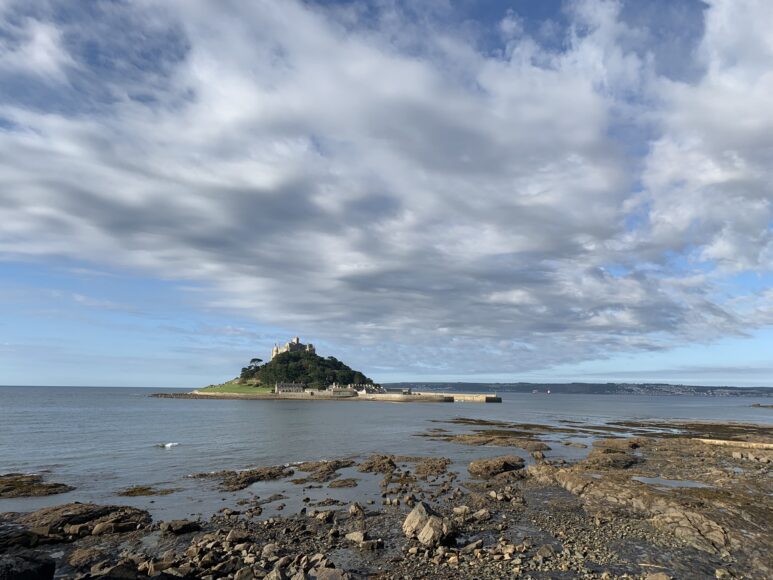 Veduta di St. Michael's Mount, sito dell'antica Ictis menzionata dalle fonti classiche e probabile punto di smistamento dello stagno inglese verso l'Europa